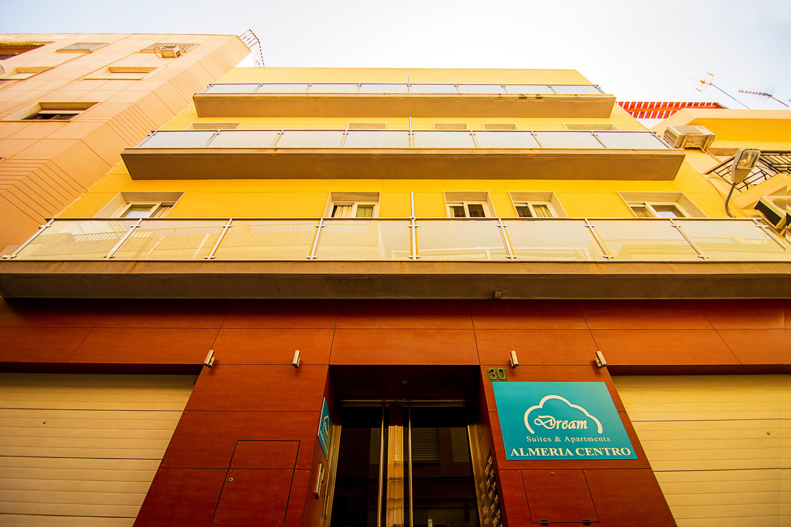 Dream Suites And Apartments Almeria Centro Luaran gambar