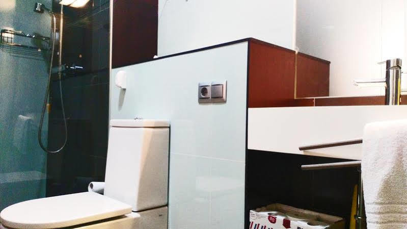 Dream Suites And Apartments Almeria Centro Luaran gambar