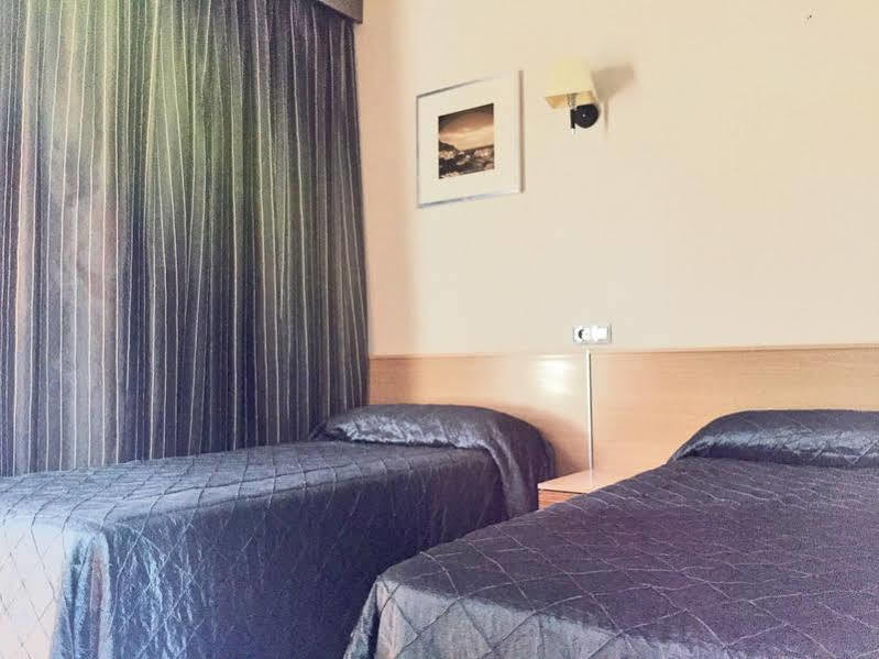 Dream Suites And Apartments Almeria Centro Luaran gambar