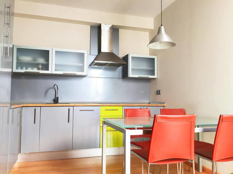 Dream Suites And Apartments Almeria Centro Luaran gambar