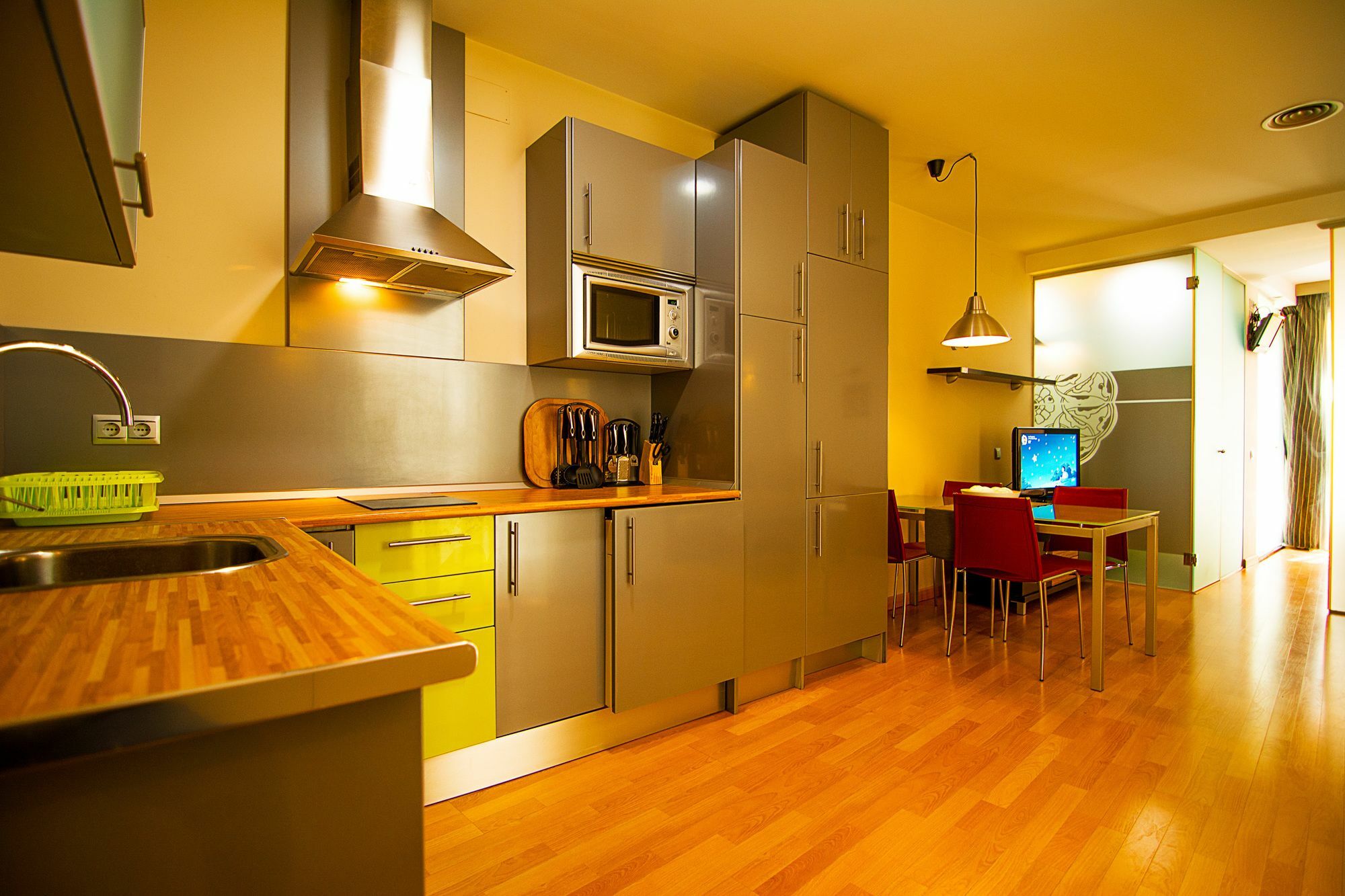 Dream Suites And Apartments Almeria Centro Luaran gambar