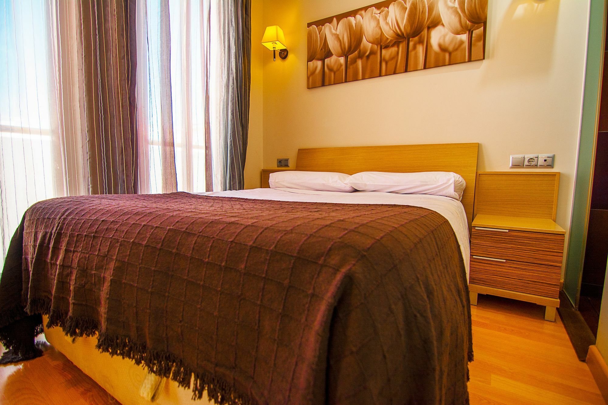 Dream Suites And Apartments Almeria Centro Luaran gambar